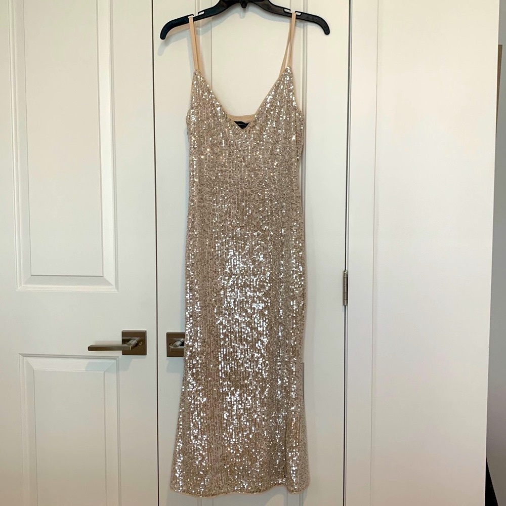 BCBGMAXAZRIA Sequin Midi Dress